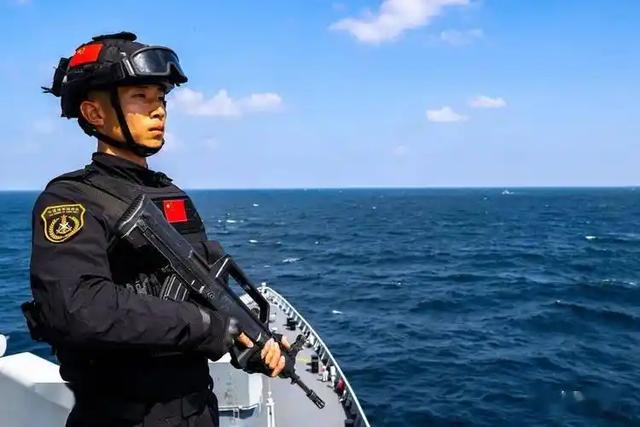 曾趴在中国仁爱礁9000多天的菲律宾军舰，如今已经再也拖不走了！