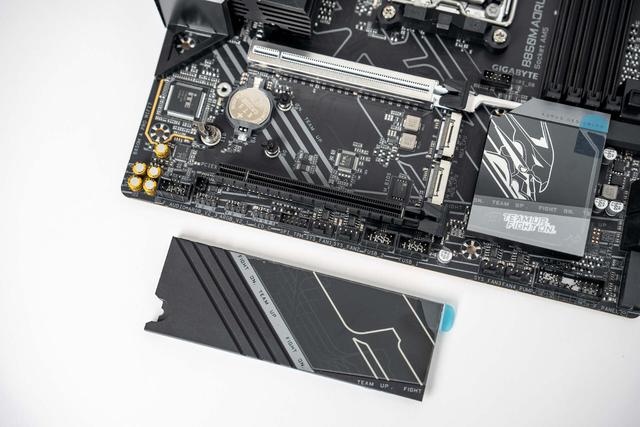 装机不用挑，就选电竞雕！技嘉B850M AORUS PRO WIFI7电竞雕主板测评