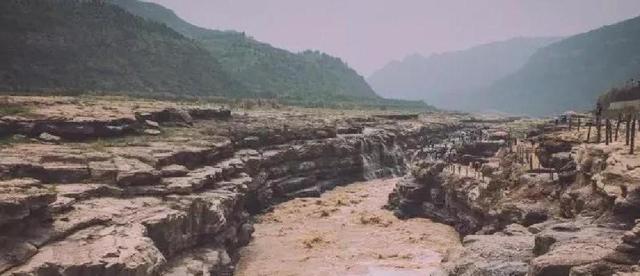 70多年前的大雪天，毛主席为啥决定把河南省会由开封迁至郑州？