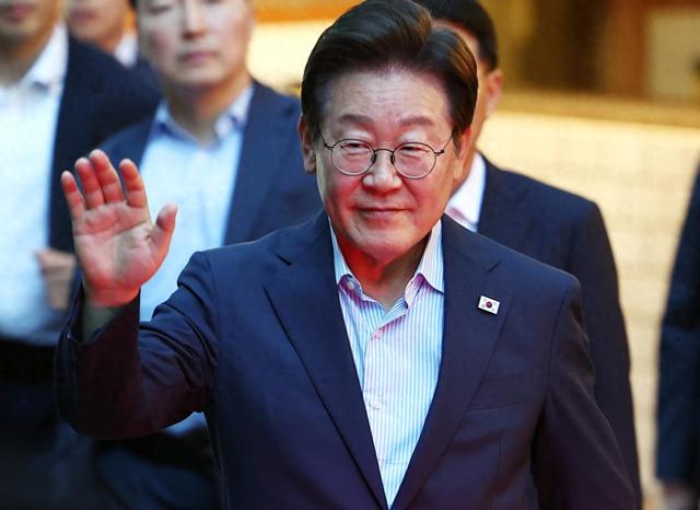 李在明瞬间变脸：拒绝中方九三纪念日后，主动邀请中方参加峰会