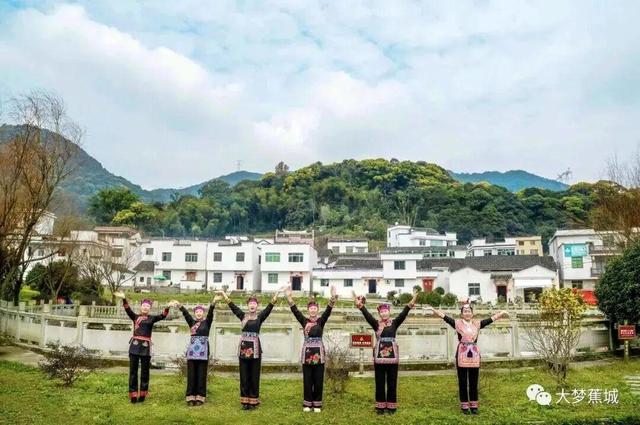 宋轶畲族“凤凰装”美出圈！带你打卡福建的宝藏畲村