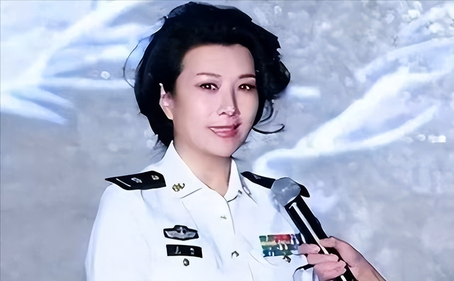 权色交易、陪睡上位，她压根不沾边，简直是娱圈的一股“清流”