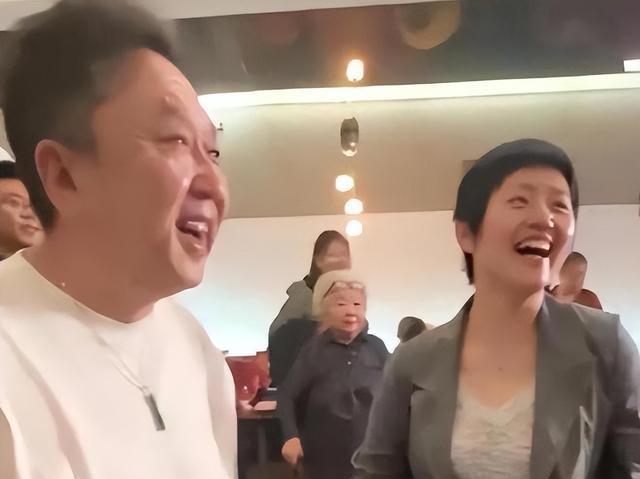 钱再多有啥用？成为“老赖”不到48小时，于谦被扒了个底朝天