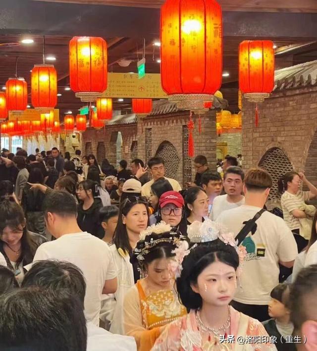 左手盛唐，右手烟火：西工小街，神都千年的活态心跳