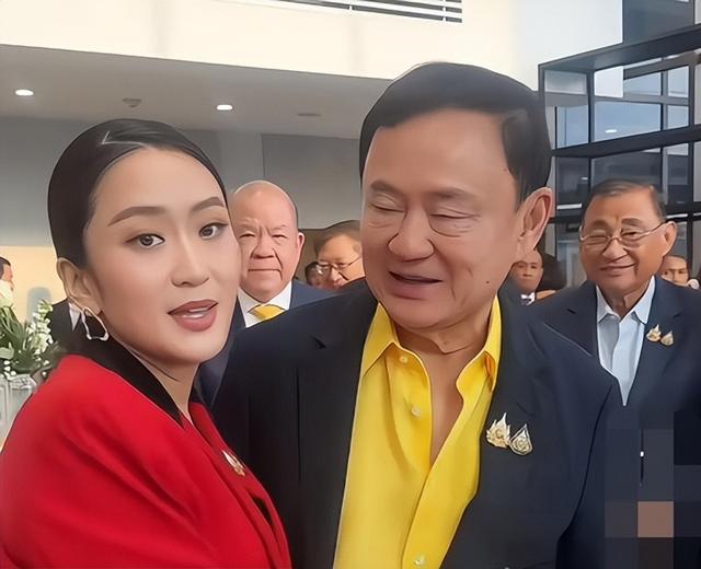 佩通坦这一回真的赢麻了！为泰党战胜人民党，并取得压倒性胜利