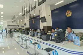 多次蝉联“全国一等”车管所的日常：效率与温情并行图片