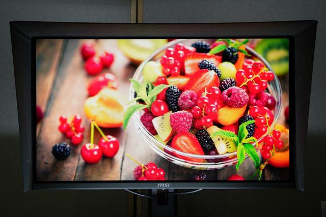 500Hz电竞新标杆，微星MAG 272QP QD-OLED X50开启视觉新时代