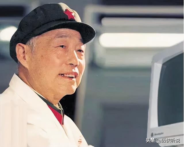 美国试图封锁超算芯片，中国花8个月打破技术封锁，逆袭全球第一