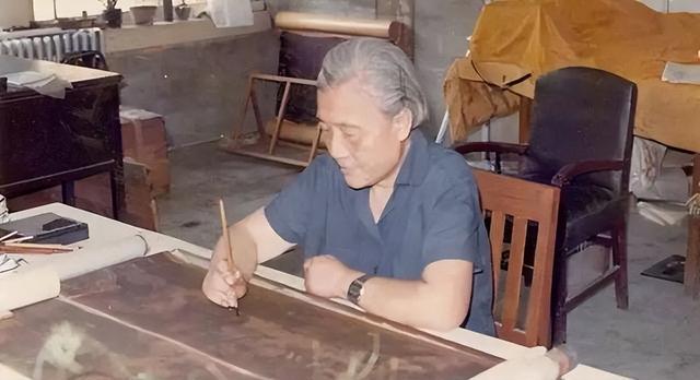 她嫁给老师	，独自抚养4个继子，62岁临摹作品被评为故宫一级文物