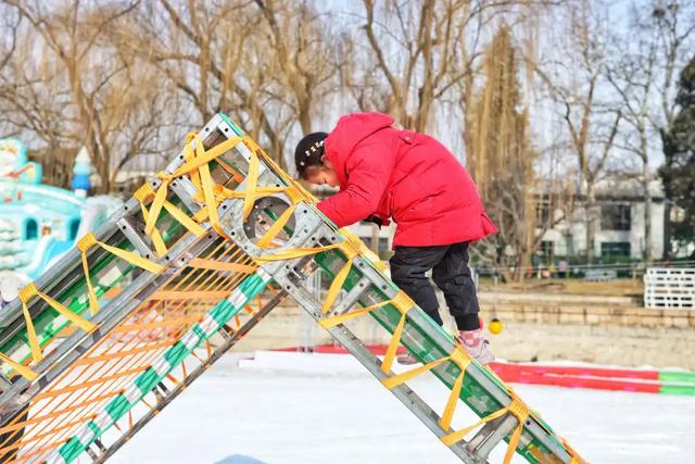 2万㎡超大雪场敞开玩儿!龙潭冰雪节焕新升级→