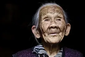 慰安妇幸存者韦绍兰：忍辱生下侵华日军儿子，却让儿子痛苦一生图片