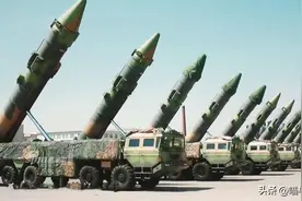 不要老叫喊击沉美航母了，击沉一艘航母有多难？你想象不到图片