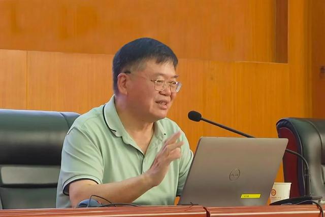中国科学院院士桂建芳走进黄梅一中