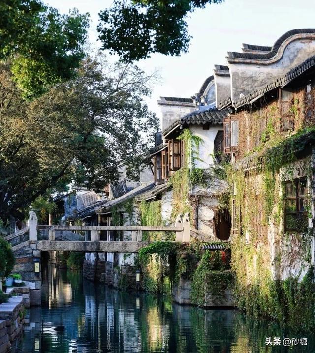 71岁还在到处旅行！这5个最适合独自出游的小城，安全又有趣！
