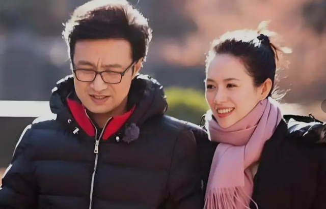 章子怡也没想到，离婚刚两年的54岁汪峰，竟走上了另一条上坡路