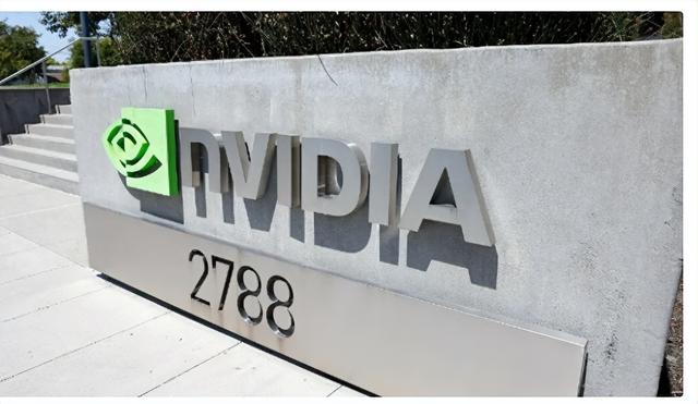 韩国砸14万亿韩元，抱上英伟达“大腿”！汽车、手机未来要将变天