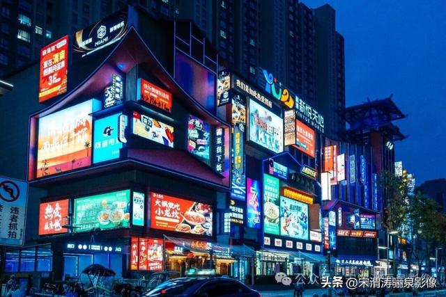 陕西渭南：西华街夜景美如画