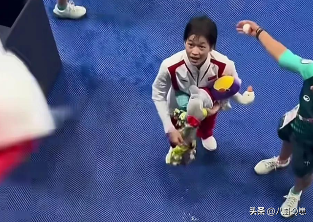 被百万网红公开内涵仅4天，全红婵14字回应太解气，全妈能安心了