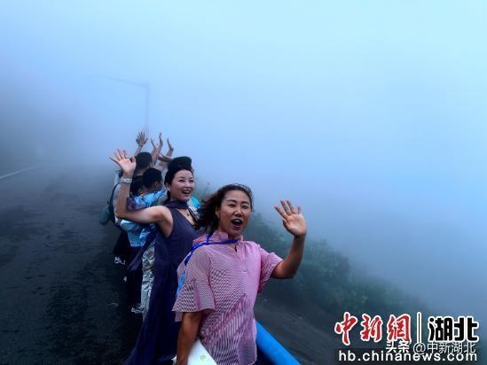 韩国旅游考察团走进咸宁：品三国茶香 享夏季清凉