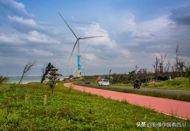 海南文昌：木兰湾风车海岸风光旖旎美如画
