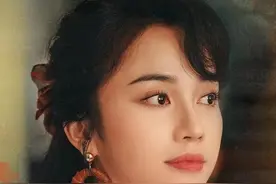 看到张艺谋的新女主角，再看王家卫的李宛妲，真是没对比就没伤害图片