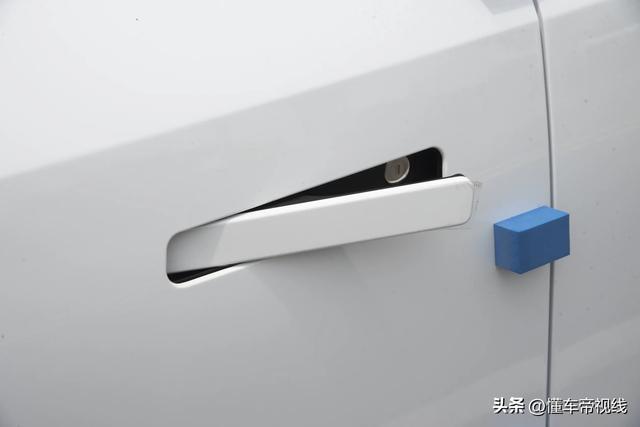 奇瑞风云X3/X3 PLUS上市