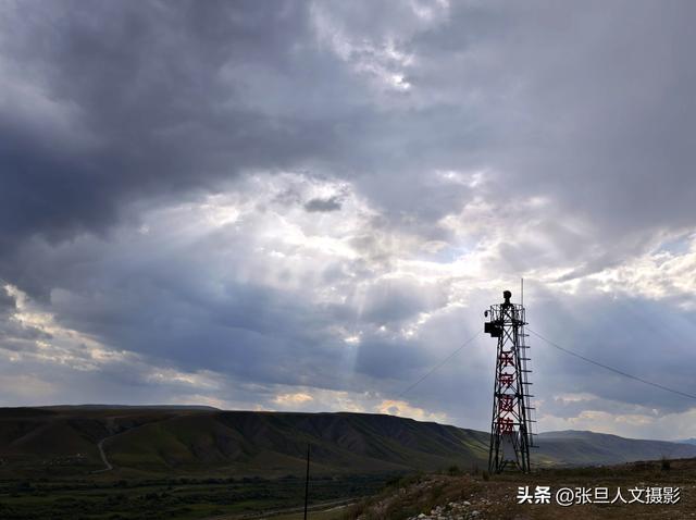 跟着张旦行摄中国-新疆行 走进边境线 了解历史上一场英雄的战斗