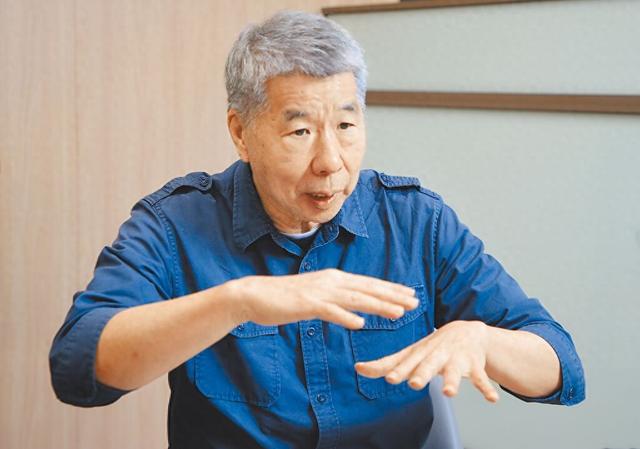 蓝营要变天了，郑丽文让人失望，张亚中发出怒吼，洪秀柱有言在先