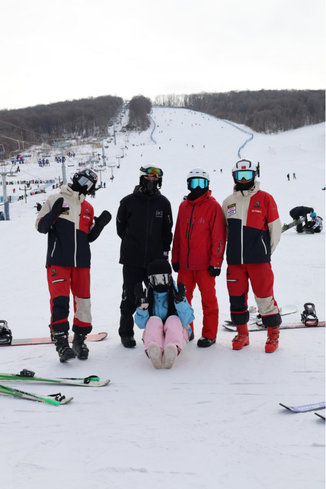 冲鸭！哈尔滨帽儿山滑雪+雪地撸驼骑马全攻略