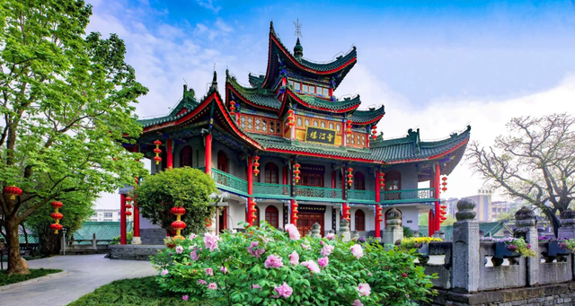 凉爽新大陆！成都出发高铁2.5h抵拢18℃的古韵之城，风景堪比阿勒泰，美食多到吃不完！
