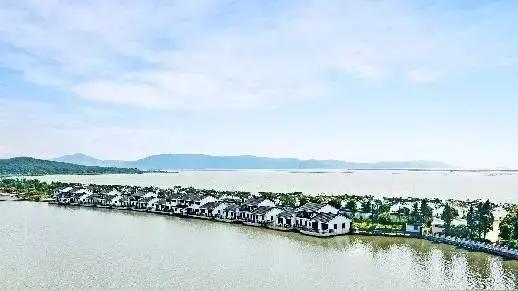 雪堰镇太湖发展之困：非单一归因的成长难题