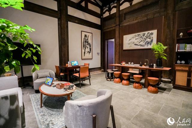 “一卷阅八闽”在福州梁厝开卷：秋光正好，客来古厝寻书香