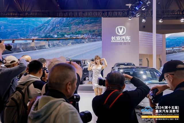 收下这份「活动攻略」，本周末晒太阳、遛娃、逛吃巴适惨！