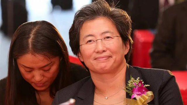 顶着骂名给中国送技术，年薪超四亿的她，为何敢和美国对着干？