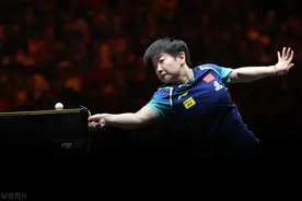 WTT中国大满贯-孙颖莎4-2力克王曼昱 夺得女单冠军图片