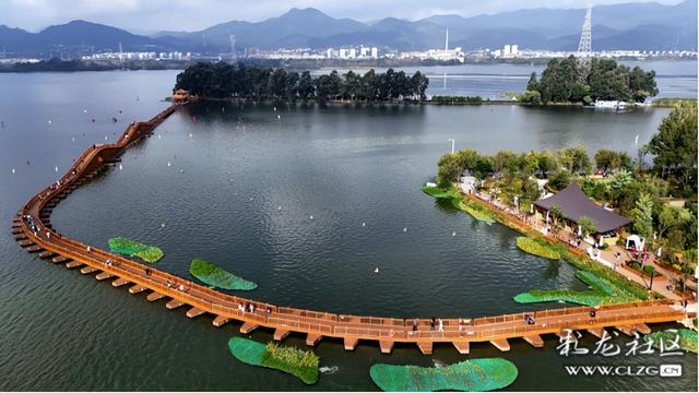 东风坝开合浮桥打个卡