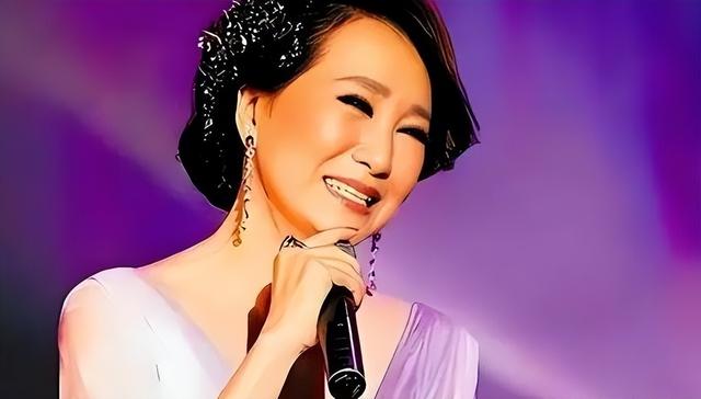 早就不是中国籍的郑绪岚，被老外“玩腻”后回国，现状如何？