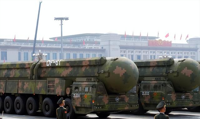 100多款武器集中展示，中国实力让德媒破防：整体实力追不上西方