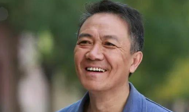 这一次	，被人民日报公开点名的67岁李幼斌，让娱乐圈“沉默”了