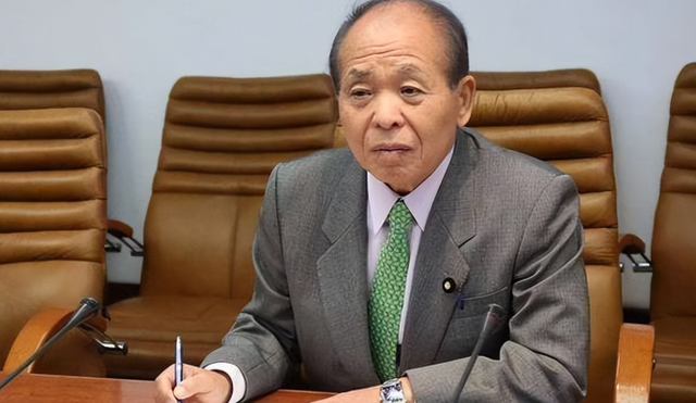 沉寂 1 天，日本砸 9 万亿反华，高市早苗终于签字，解放军动作更大