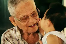老人味越重，离死亡越近？警惕：出现这几种味道，小心大病来袭图片