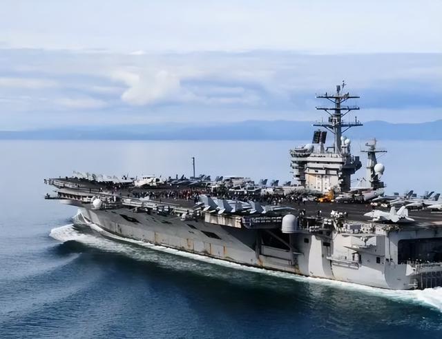 美军战机离奇坠入南海，仅仅24小时后，特朗普亲自宣布“破案”