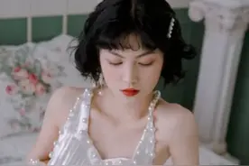 她撩上渣男小舅舅，想坐稳小舅妈位置，猪队友讪讪告诉她撩错人了图片