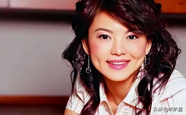 李湘被禁关5天后，家境被扒底朝天，父母身份曝光	，果然不简单