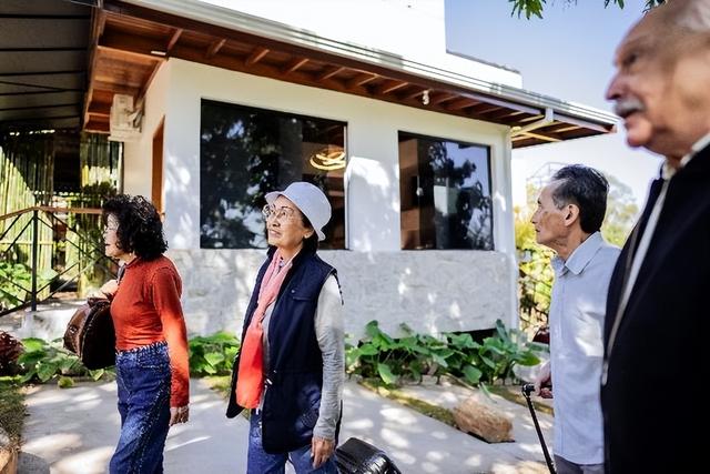 Booking.com缤客首次发布2025中国旅客出境游趋势报告