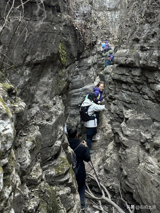 太原这处荒野秘境火了！探秘土匪窝，穿越北一线天，你敢来挑战吗