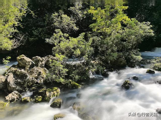 多彩贵州自驾游之荔波小七孔:山水秘境中的翡翠画卷