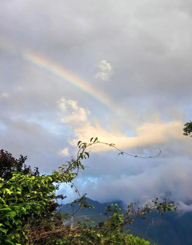 【美丽四川】茂县：云朵上的羌寨 夏日避暑天堂‖柳红樱