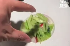 顾客吐槽一盘16元凉菜仅一点黄瓜？宁夏吴忠：已立案调查，结果将及时公布 律师：店家未做到明码标价！图片