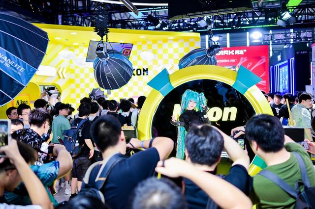 南光亮相ChinaJoy 2025，引领数字娱乐影像照明新潮流